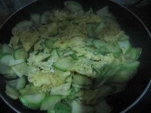 吃角瓜炒鸡蛋胖吗,健康美味，助你轻松瘦身